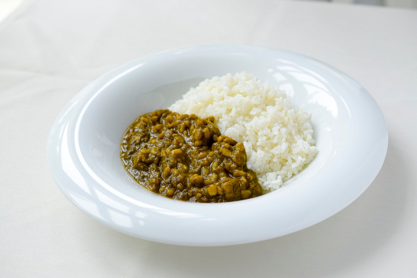 「青菜ムングダール」の盛り付けイメージ