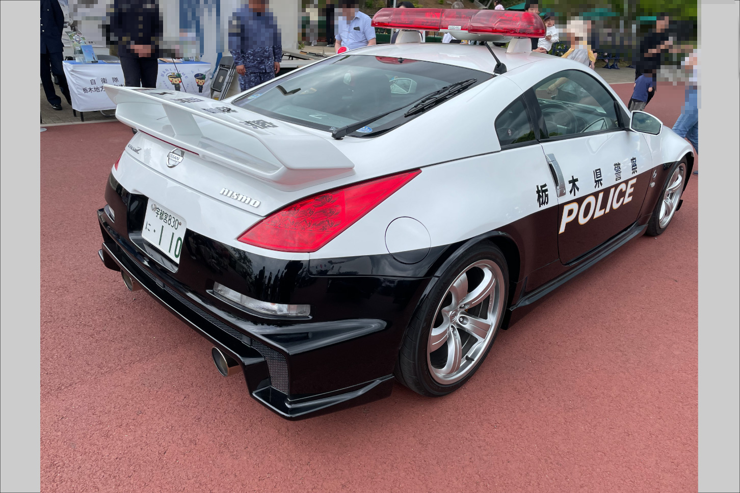 モビリティリゾートもてぎに展示された「フェアレディZ（Z33型）」のパトカー。