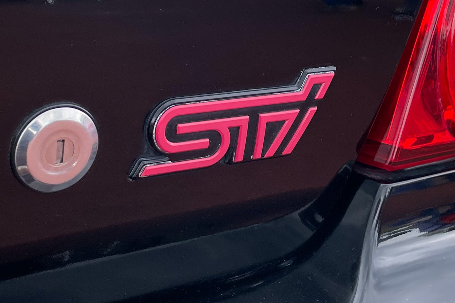 モビリティリゾートもてぎに展示された「インプレッサWRX STi」パトカー。