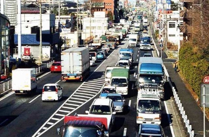 国道16号（柏市）の混雑状況。