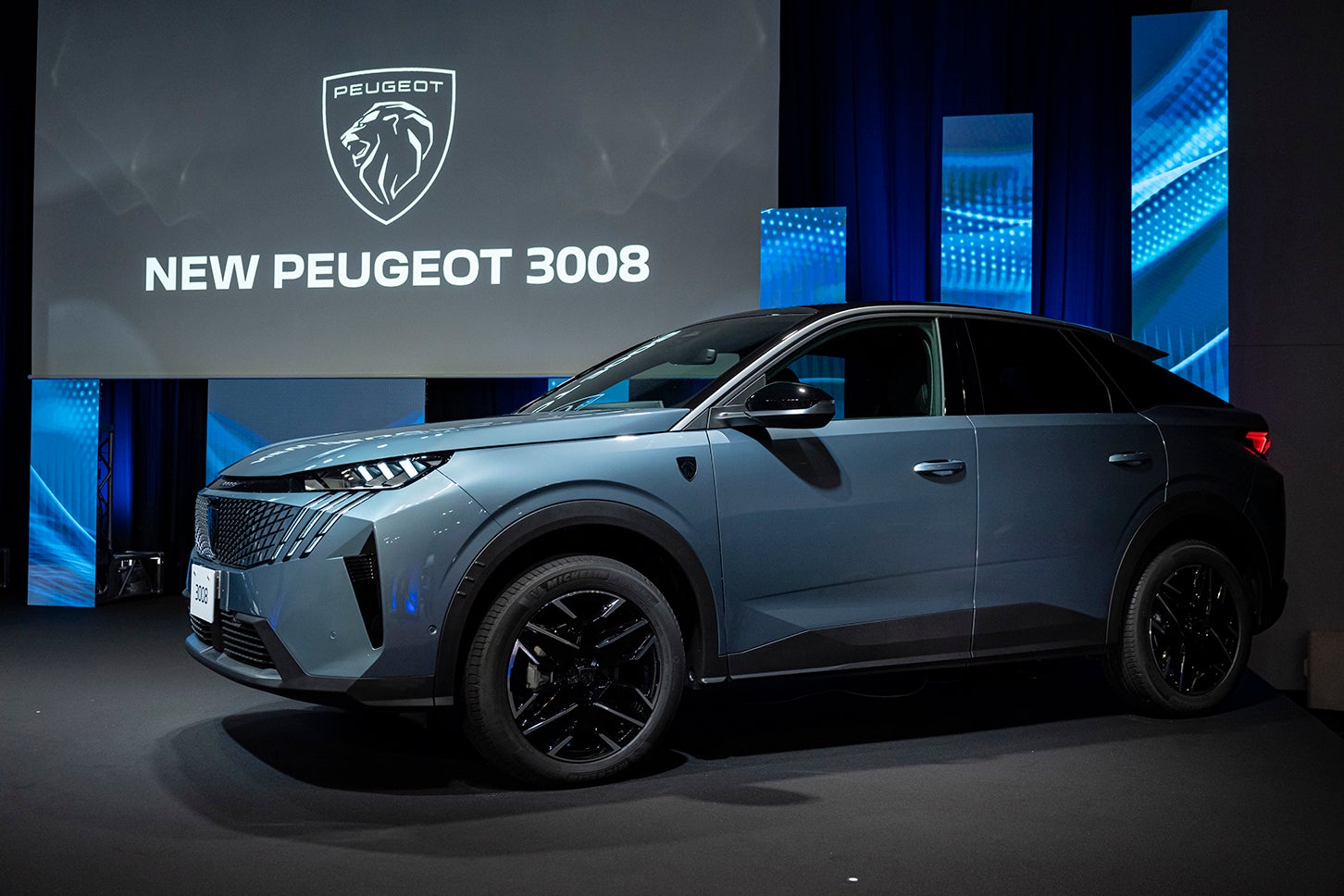 プジョー3008ハイブリッド｜Peugeot 3008 Hybrid