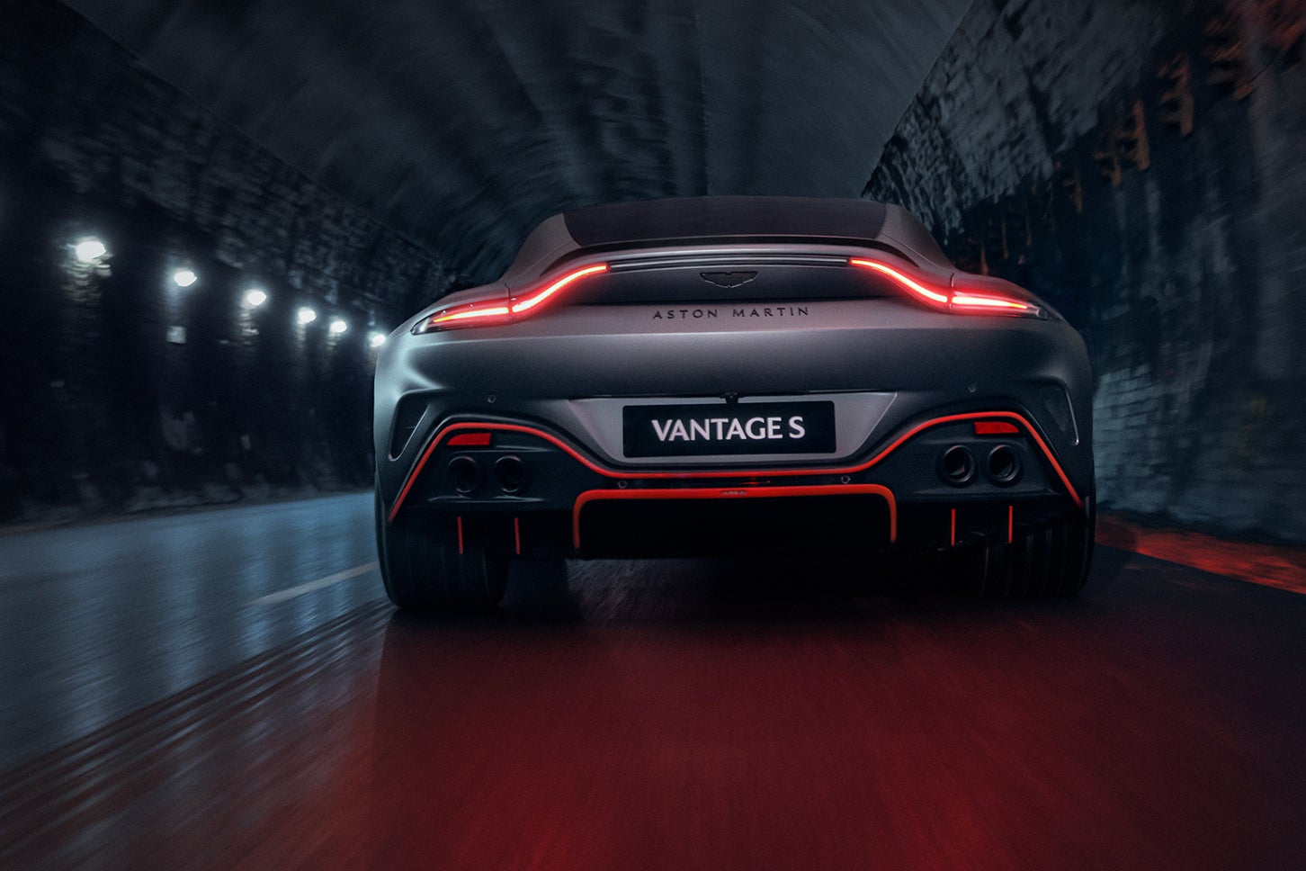 アストンマーティン・ヴァンテージS｜Aston Martin Vantage S