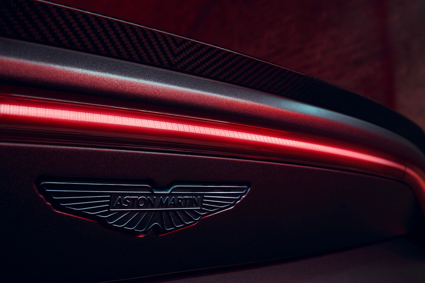アストンマーティン・ヴァンテージS｜Aston Martin Vantage S