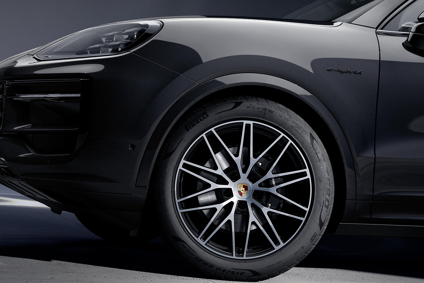 ポルシェ・カイエンS E-ハイブリッドブラックエディション｜Porsche Cayenne S E-Hybrid Black Edition