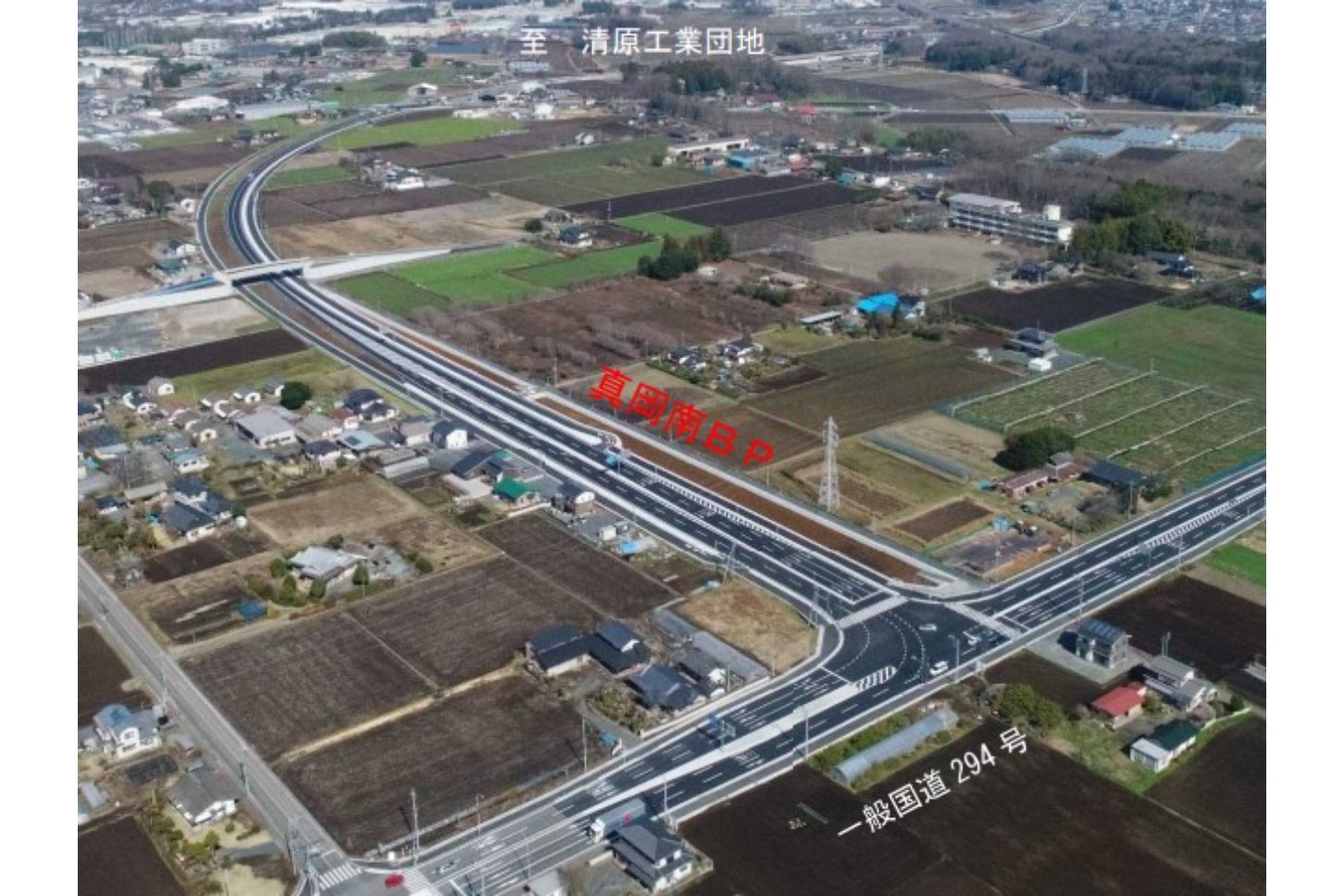 4車線化と立体化が大詰めの真岡南バイパス。