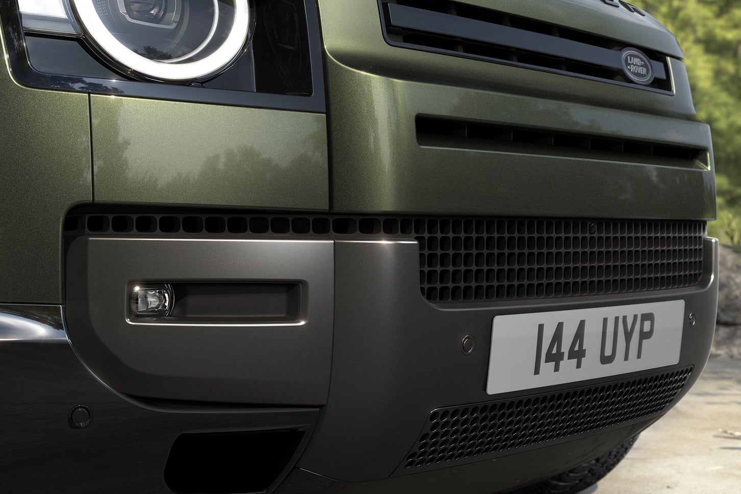 ランドローバー・ディフェンダー110｜Land Rover Defender 110