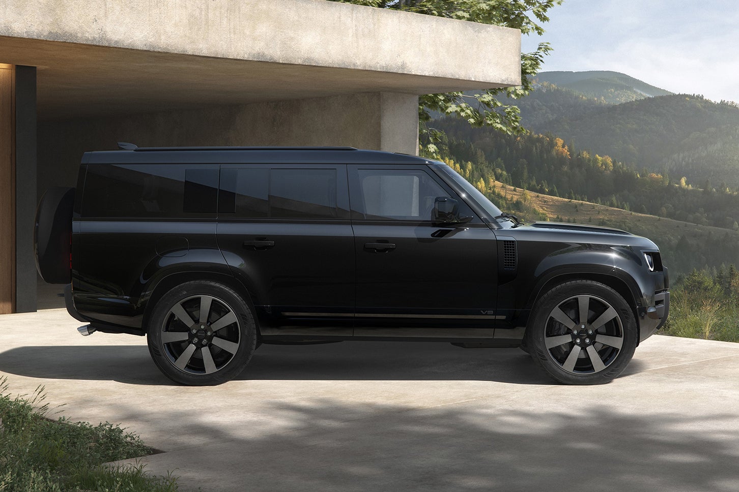 ランドローバー・ディフェンダー130｜Land Rover Defender 130