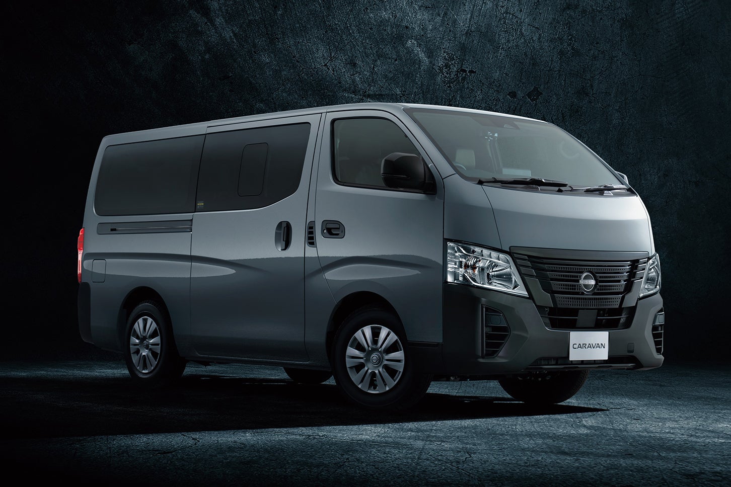 日産キャラバン プレミアムGXアウトドア ブラックエディション|Nissan Caravan Premium GX Outdoor Black Edition