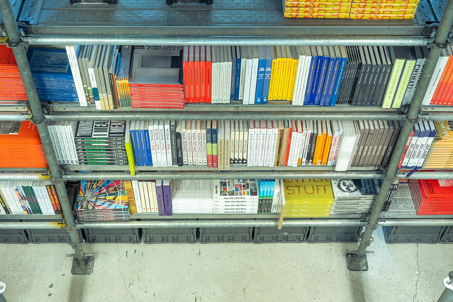アートが吹き抜ける場所、「SKWAT KAMEARI ART CENTRE（SKAC）」へ━━連載｜CCGとクルマでどうする？＜第6回＞
