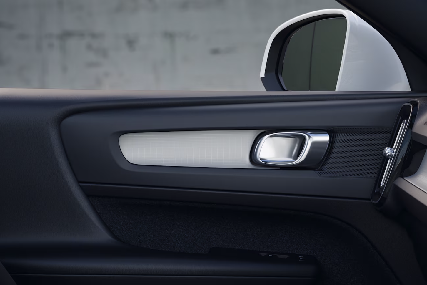 ボルボXC40エッセンシャルB3｜Volvo XC40 Essential B3