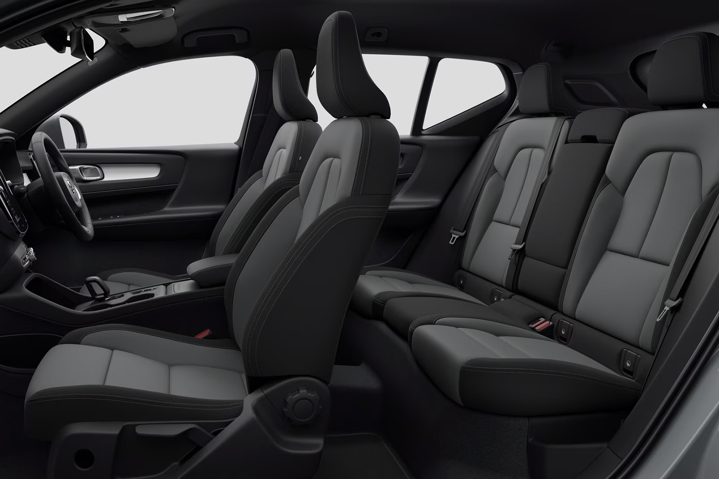 ボルボXC40エッセンシャルB3｜Volvo XC40 Essential B3