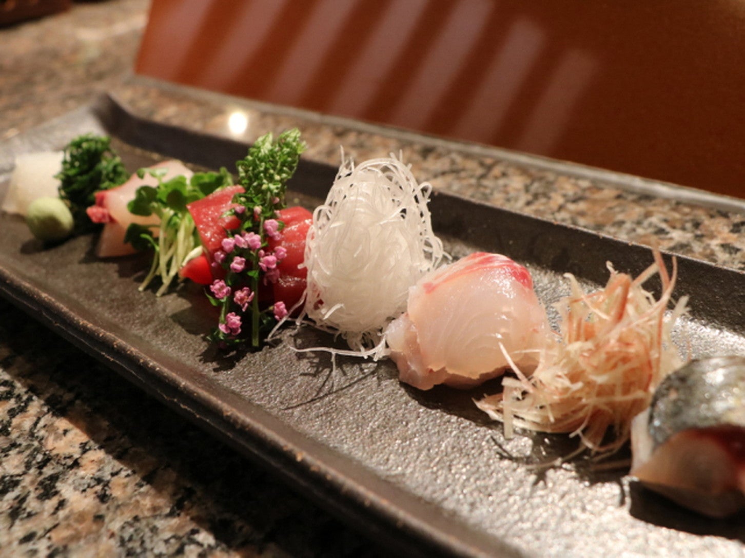 「RVパーク きのくに温泉」に併設されたお食事処「魚彩酒うたげ」の様子。