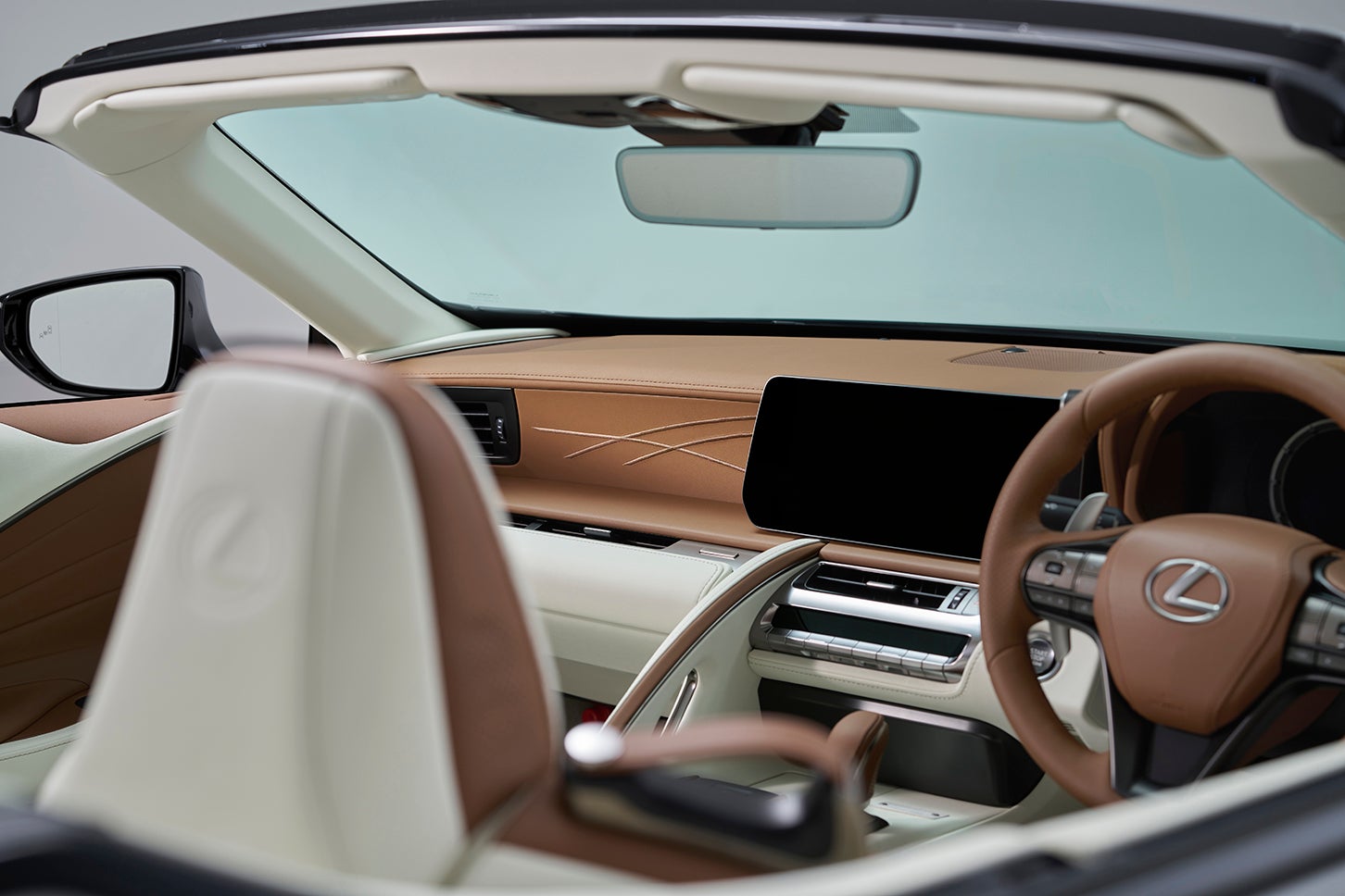 レクサスLC500コンバーチブル“ピナクル”｜Lexus LC500 Convertible“PINNACLE”