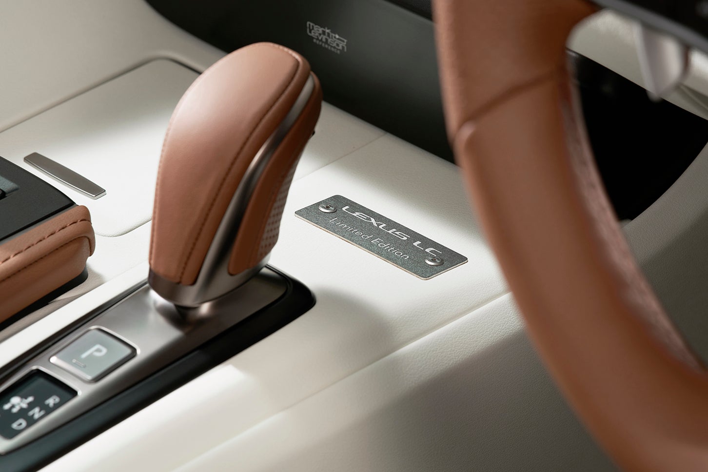 レクサスLC500コンバーチブル“ピナクル”｜Lexus LC500 Convertible“PINNACLE”