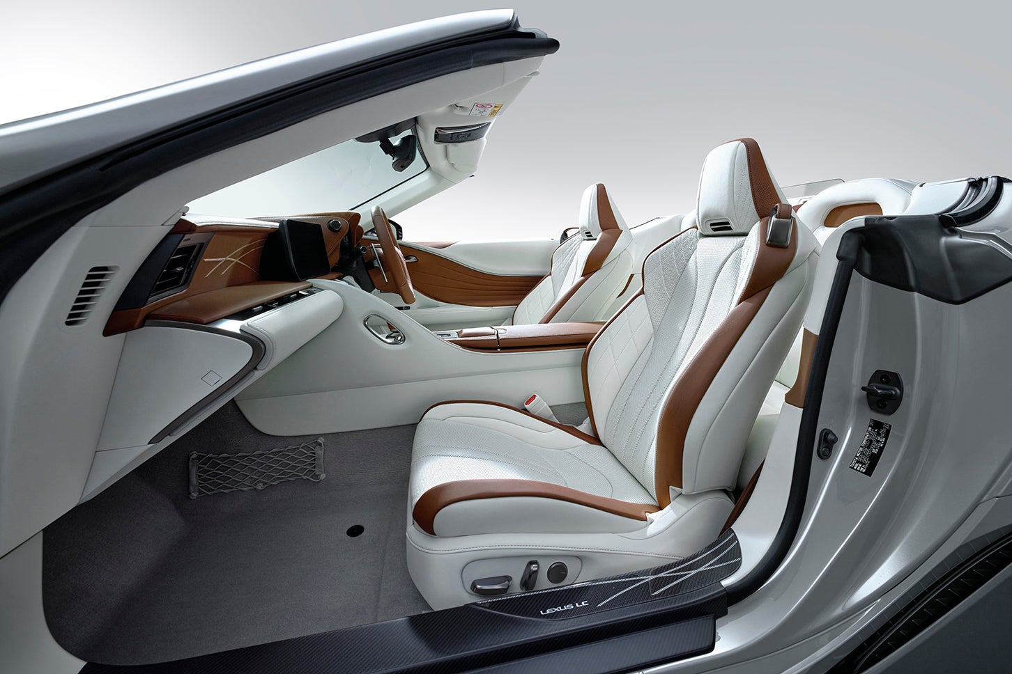 レクサスLC500コンバーチブル“ピナクル”｜Lexus LC500 Convertible“PINNACLE”