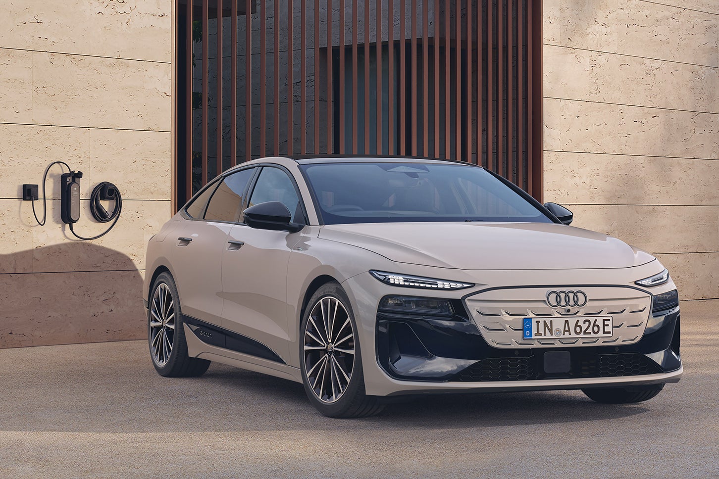 アウディA6スポーツバックe-tronパフォーマンス｜Audi A6 Sportback e-tron performance