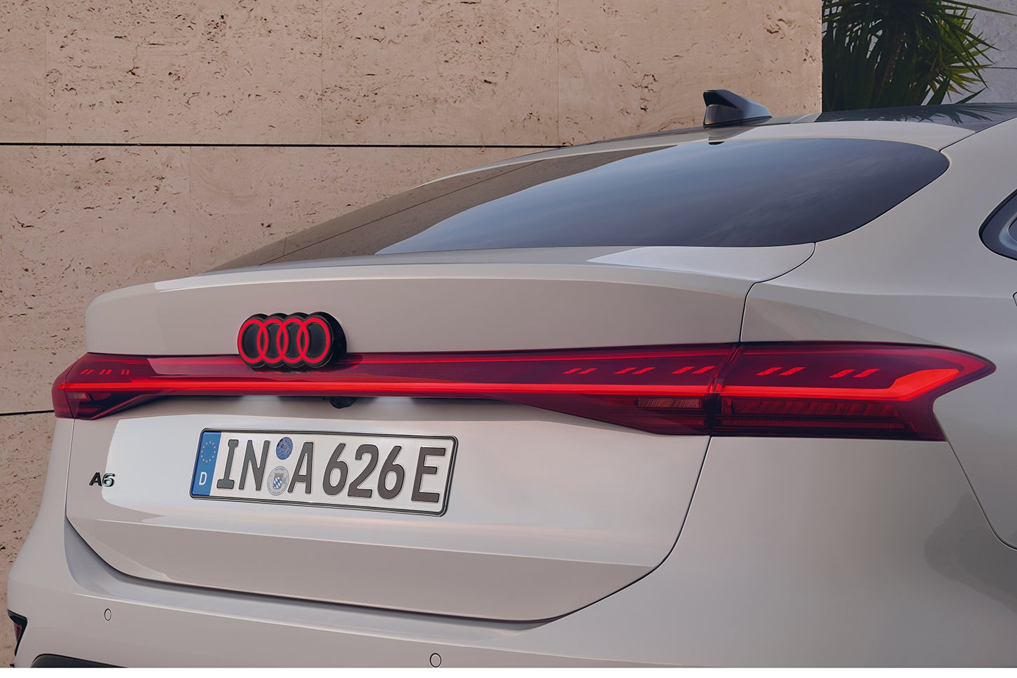 アウディA6スポーツバックe-tronパフォーマンス｜Audi A6 Sportback e-tron performance