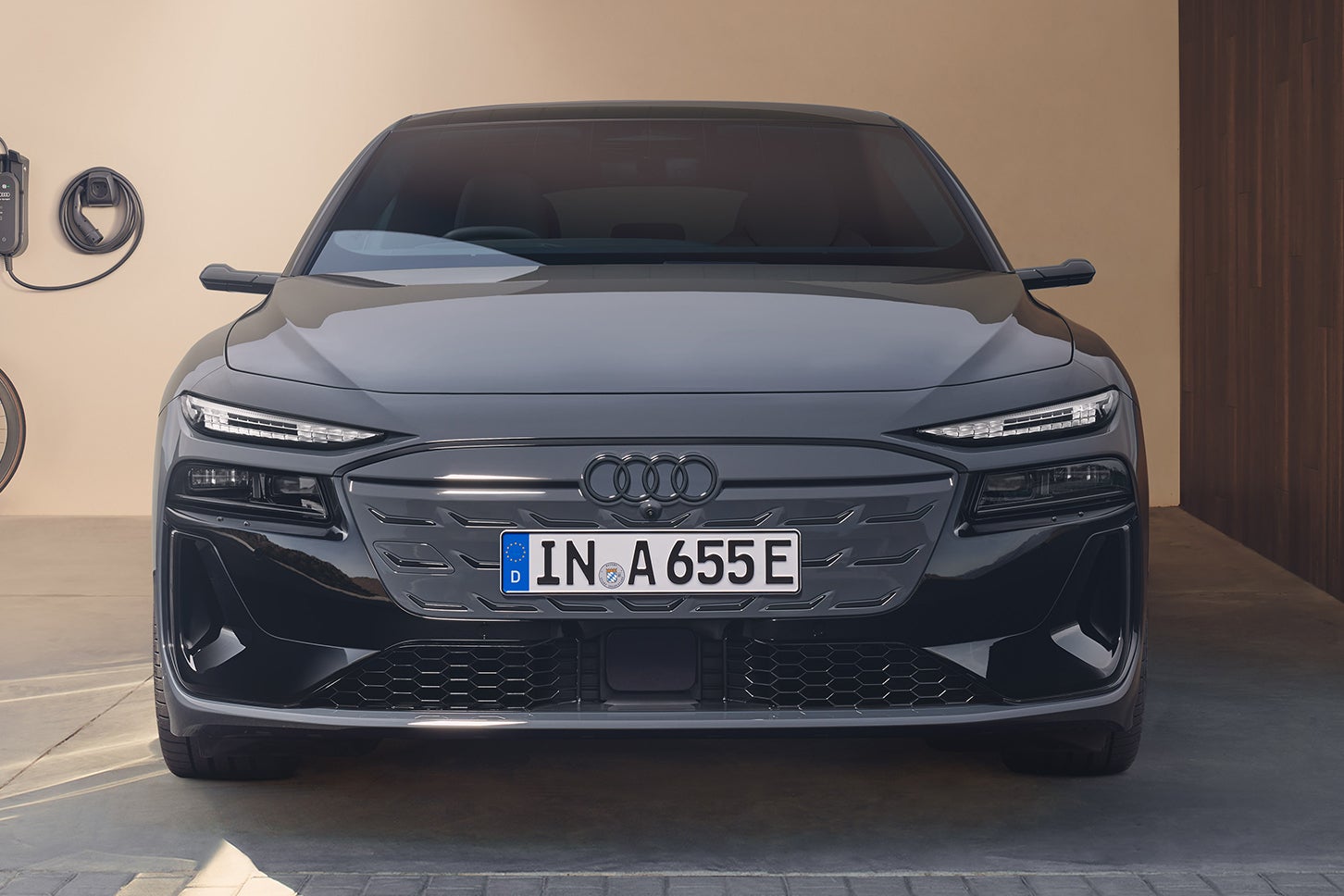 アウディA6アバントe-tronパフォーマンス|Audi A6 Avant e-tron performance