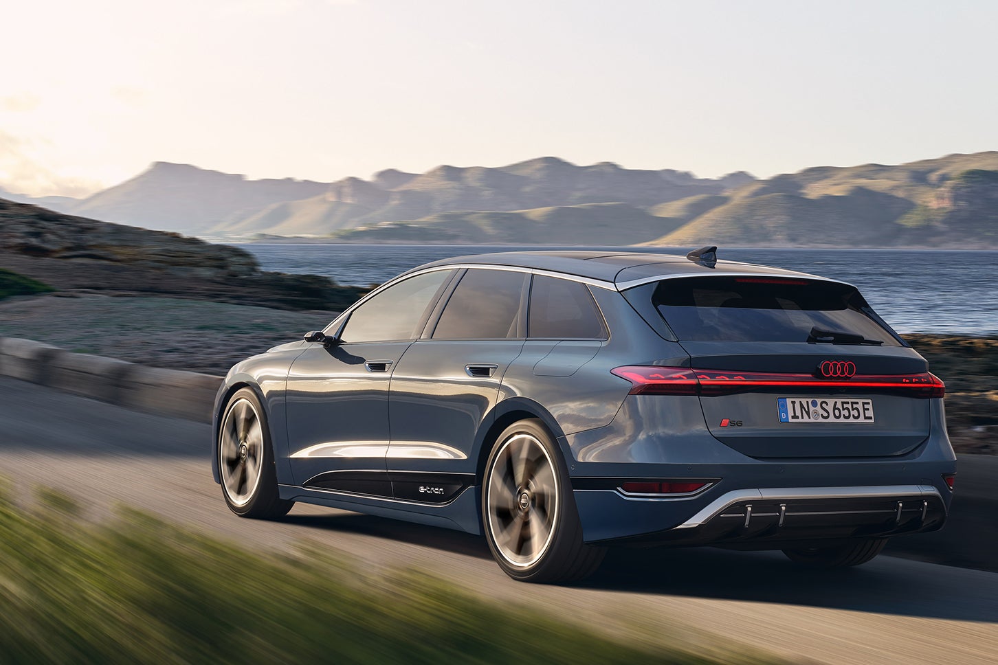 アウディS6アバントe-tron｜Audi S6 Avant e-tron