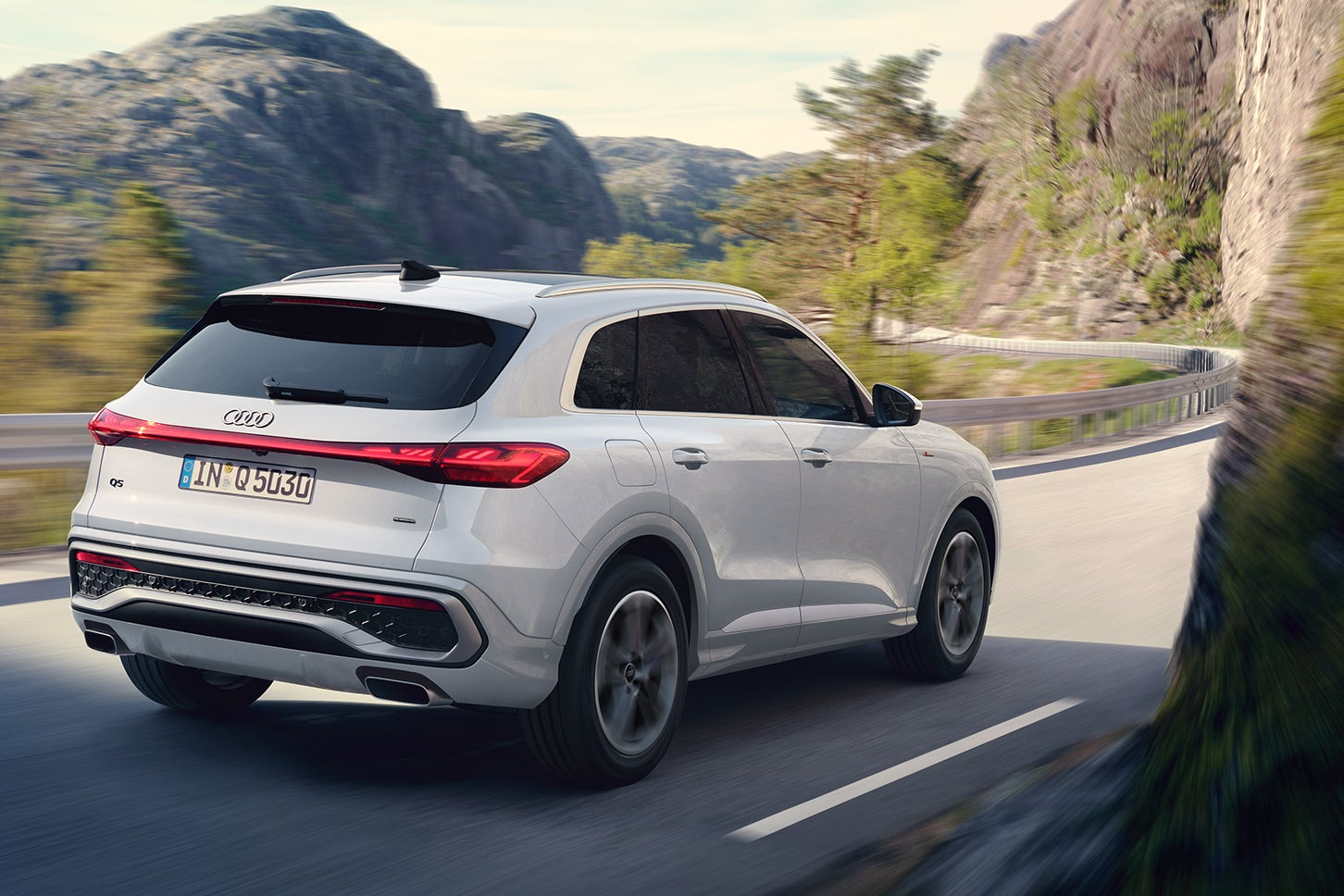 アウディQ5｜Audi Q5