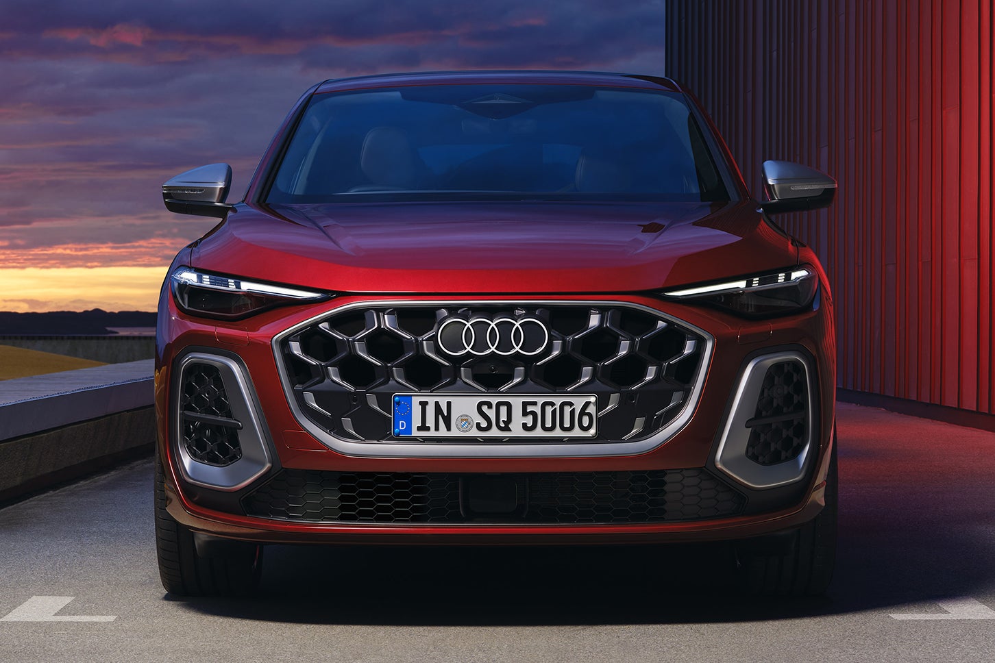アウディSQ5スポーツバック｜Audi SQ5 Sportback