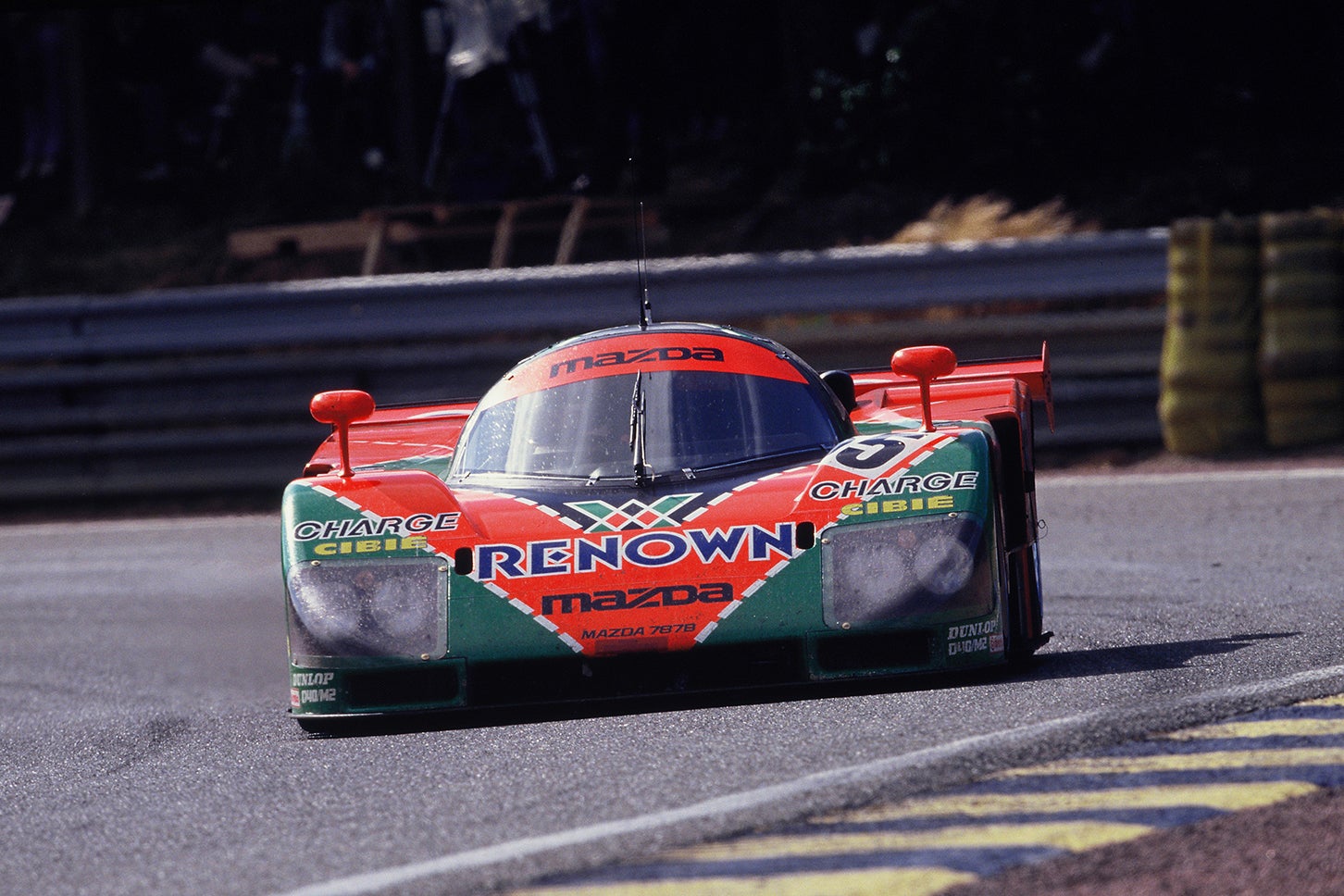 1991年のル・マン24時間耐久レースで日本車初の総合優勝を飾ったマツダ787B