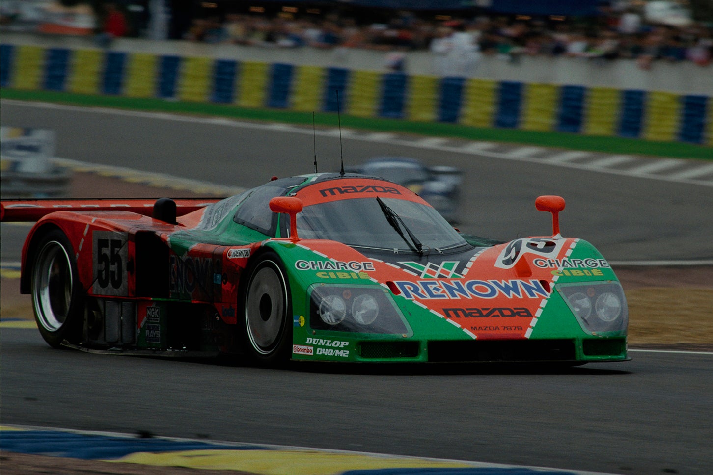 1991年のル・マン24時間耐久レースで日本車初の総合優勝を飾ったマツダ787B
