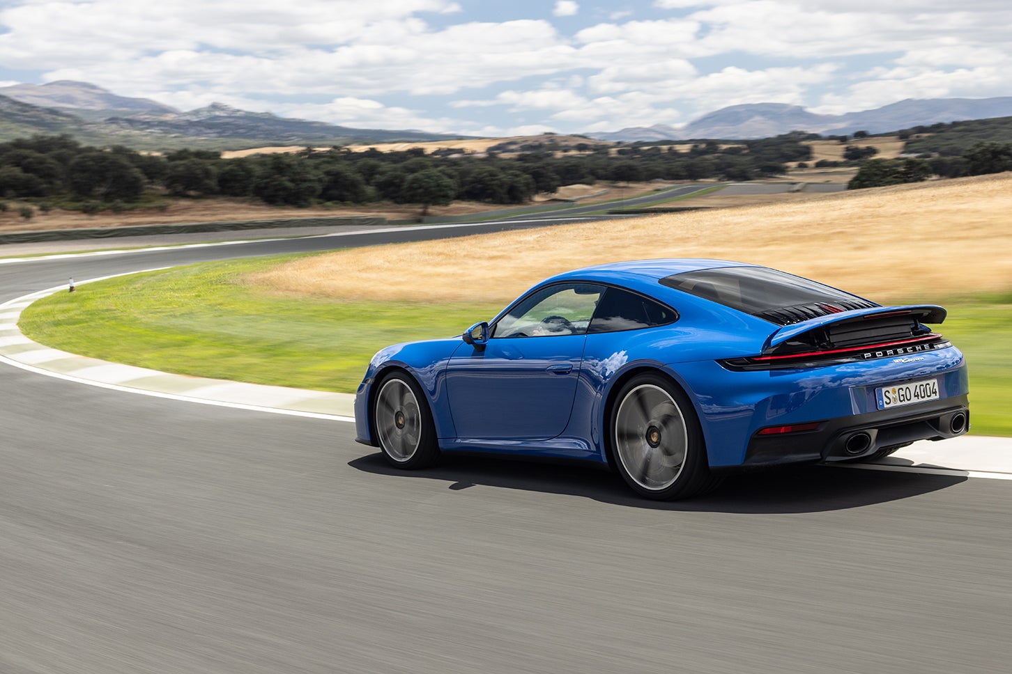 ポルシェ911カレラ（現行992.2型）｜Porsche 911 Carrera（type 992.2）