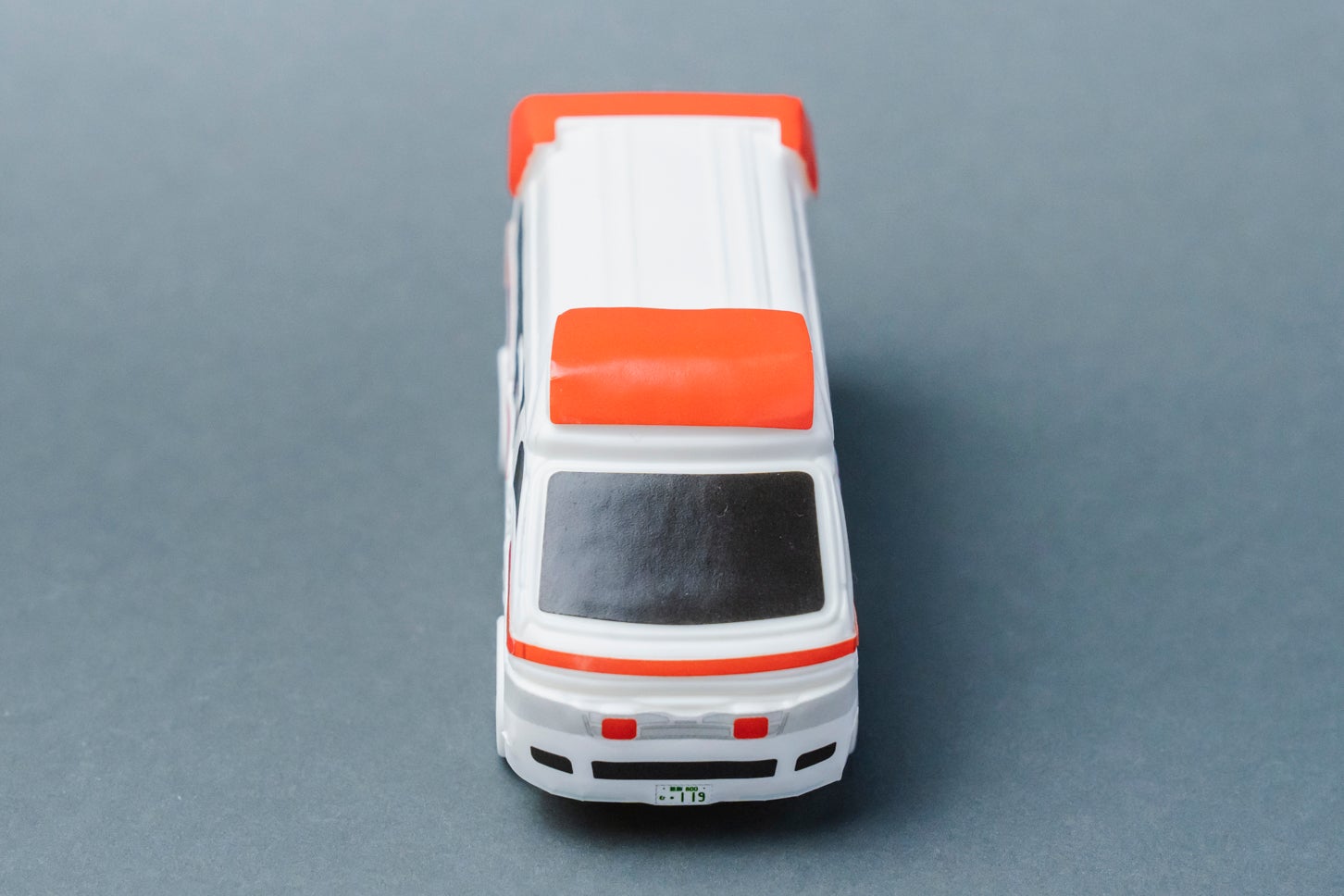 ハッピーセット「特装合体ロボ ジョブレイバー」メディブレイバー トヨタ・ハイメディック救急車。