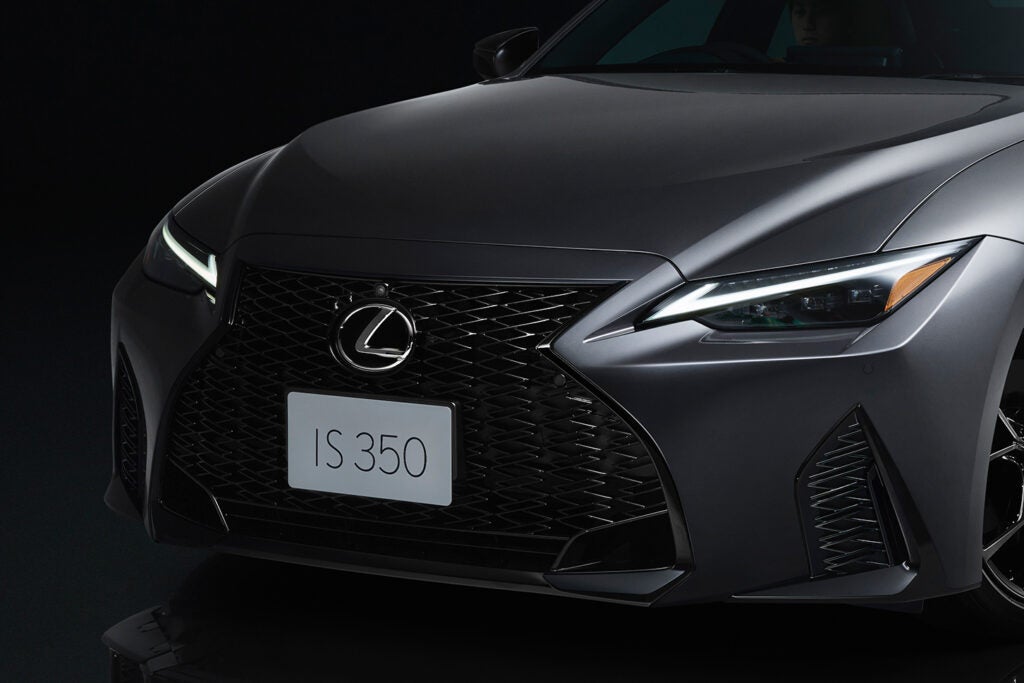 レクサス「IS」にオールブラックの限定車が登場！ 特別仕様車 “F SPORT