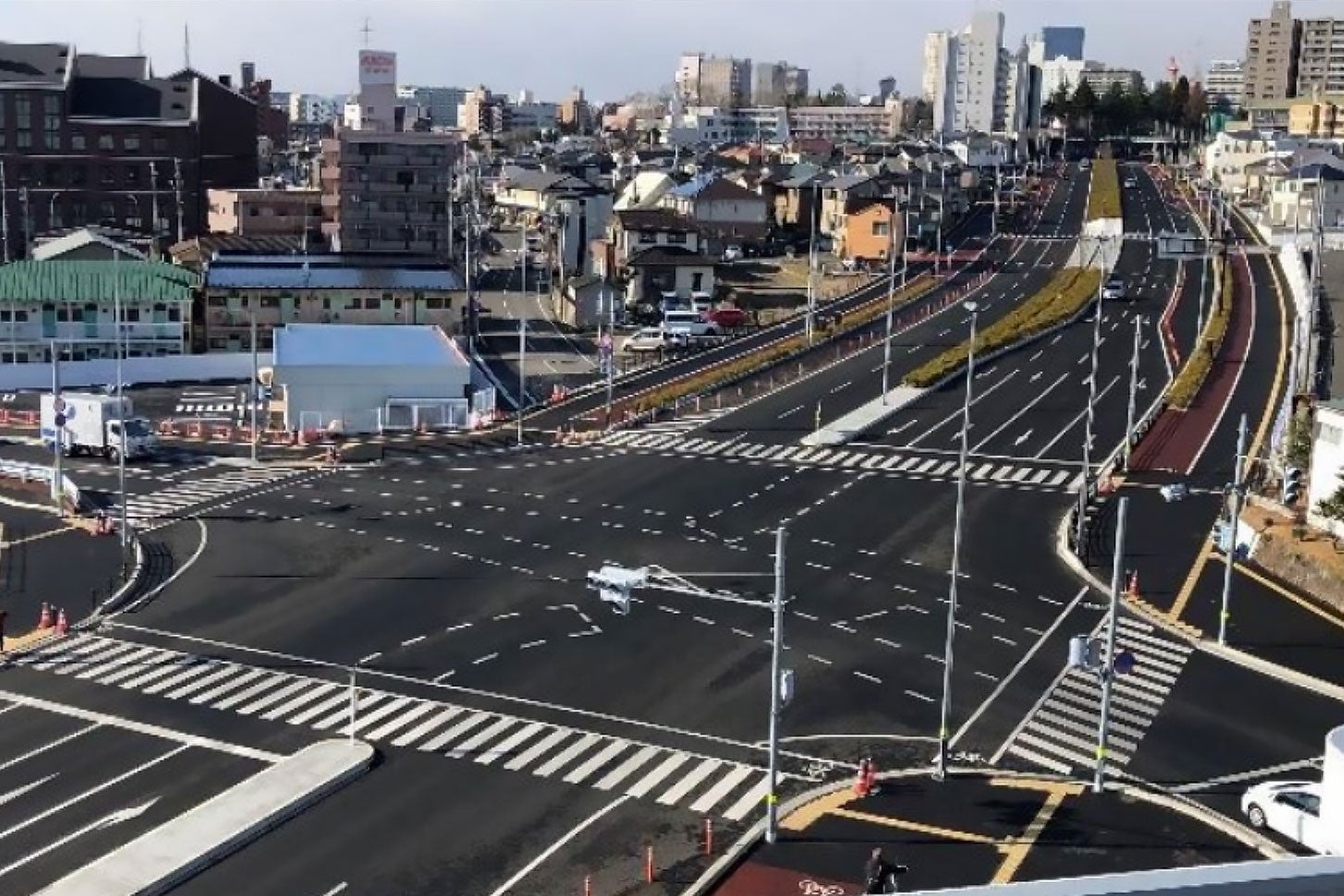 仙台市東部の東西軸を担う都市計画道路「元寺小路福室線」。この上空に高架バイパスが作られるかもしれない