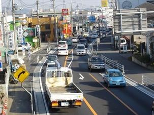 国道246号の混雑状況。