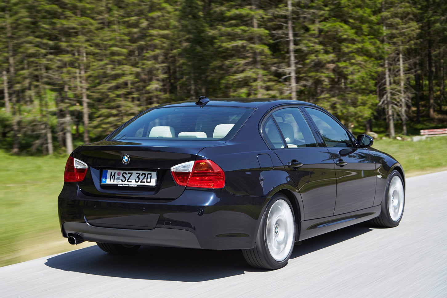 ビー・エム・ダブリュー 3シリーズ（5代目 E90系）｜BMW 3 Series