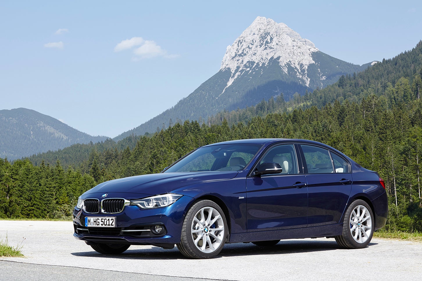 ビー・エム・ダブリュー 3シリーズ（6代目 F30系）｜BMW 3 Series