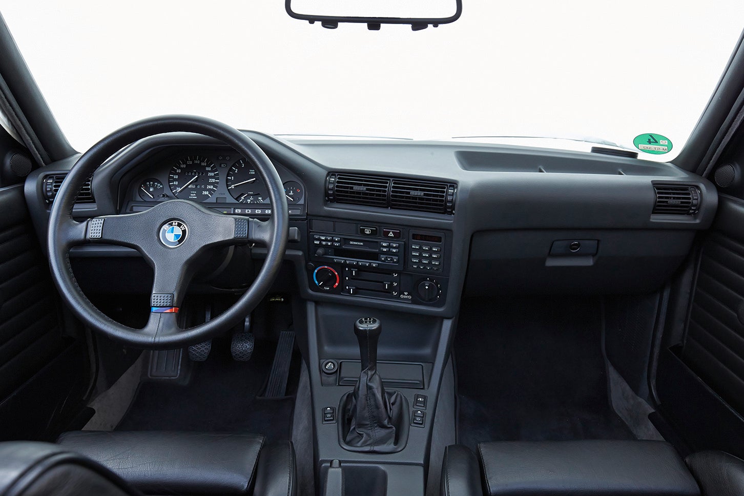 ビー・エム・ダブリュー 3シリーズ（2代目 E30系）｜BMW 3 Series