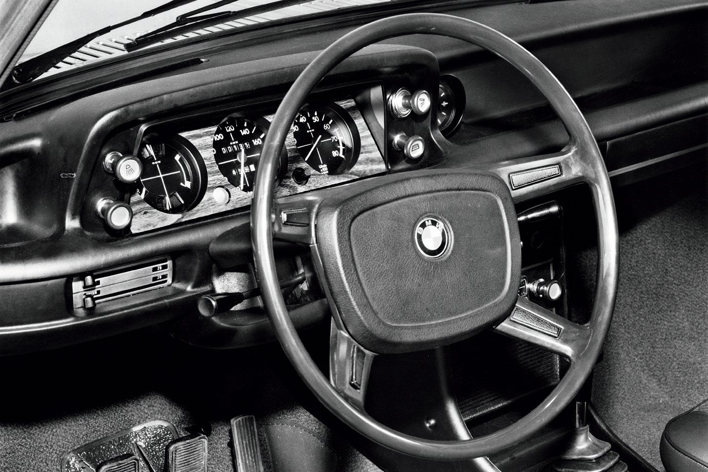 ビー・エム・ダブリュー 2002｜BMW 2002