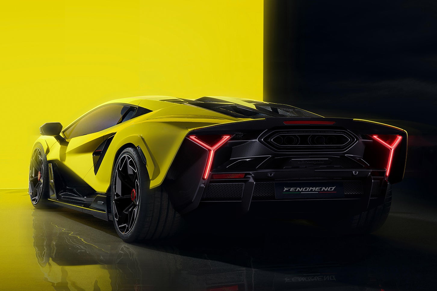 ランボルギーニ・フェノメノ|Lamborghini Fenomeno