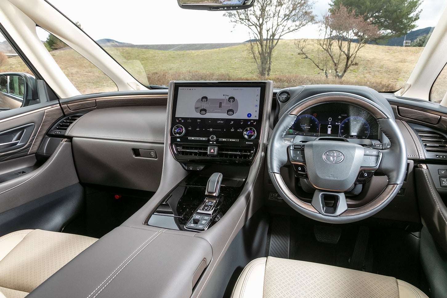 トヨタ アルファード エグゼクティブラウンジ（プラグインハイブリッド）｜Toyota Alphard Executive Lounge（PHEV）