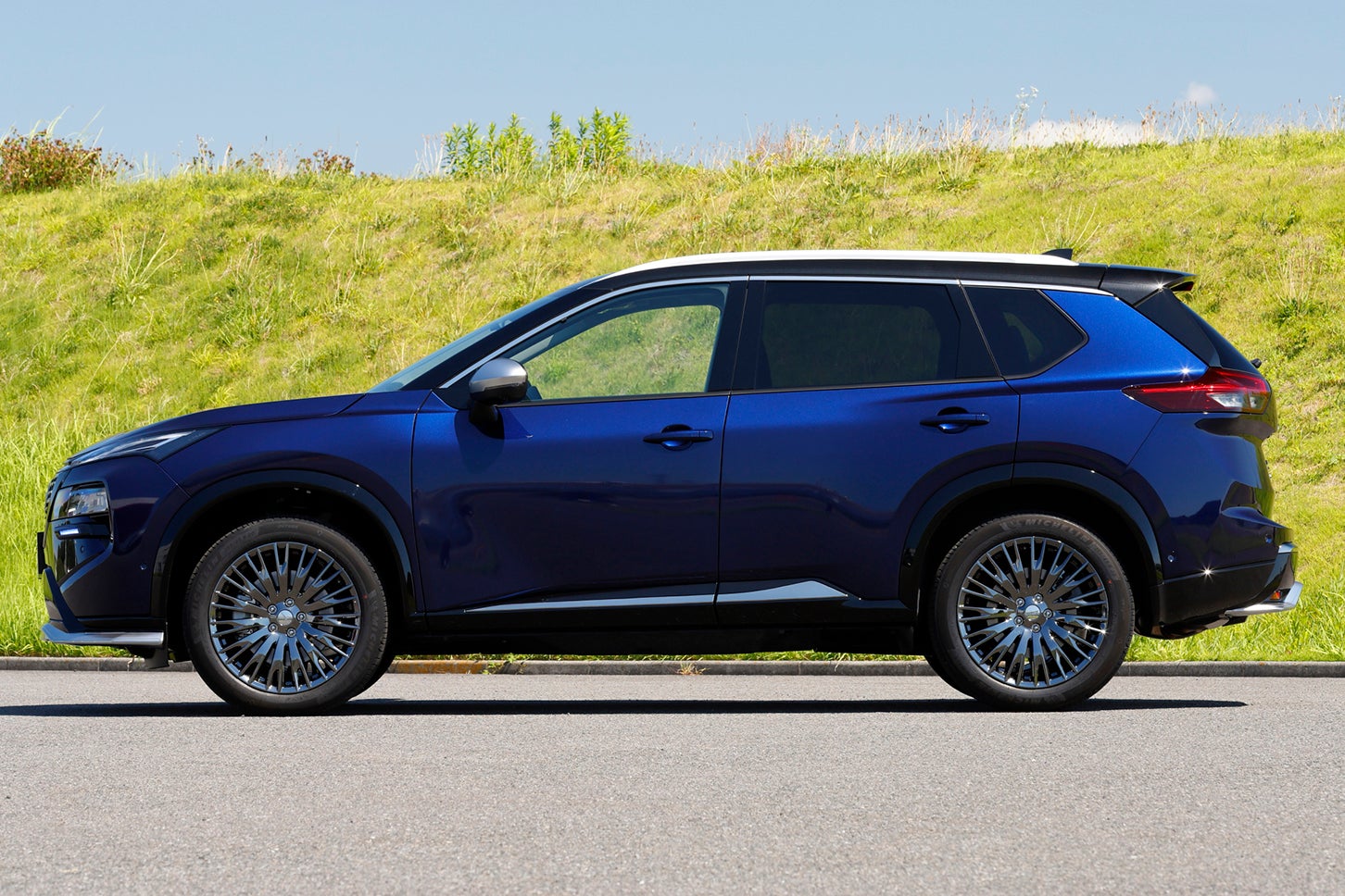 日産エクストレイルAUTECHスポーツスペック｜Nissan X-Trail AUTECH Sport Spec