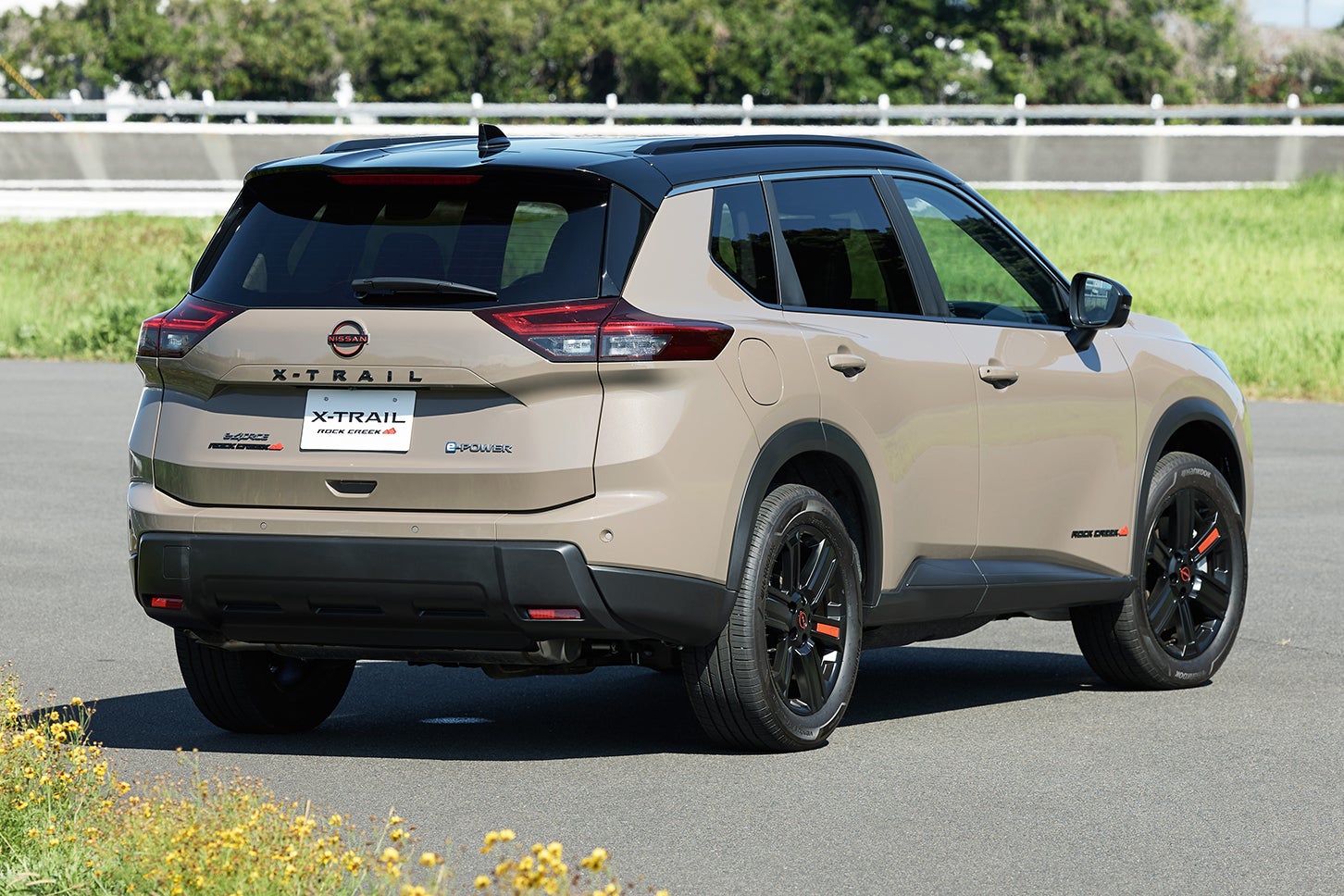 日産エクストレイル ロッククリーク｜Nissan X-Trail Rock Creek