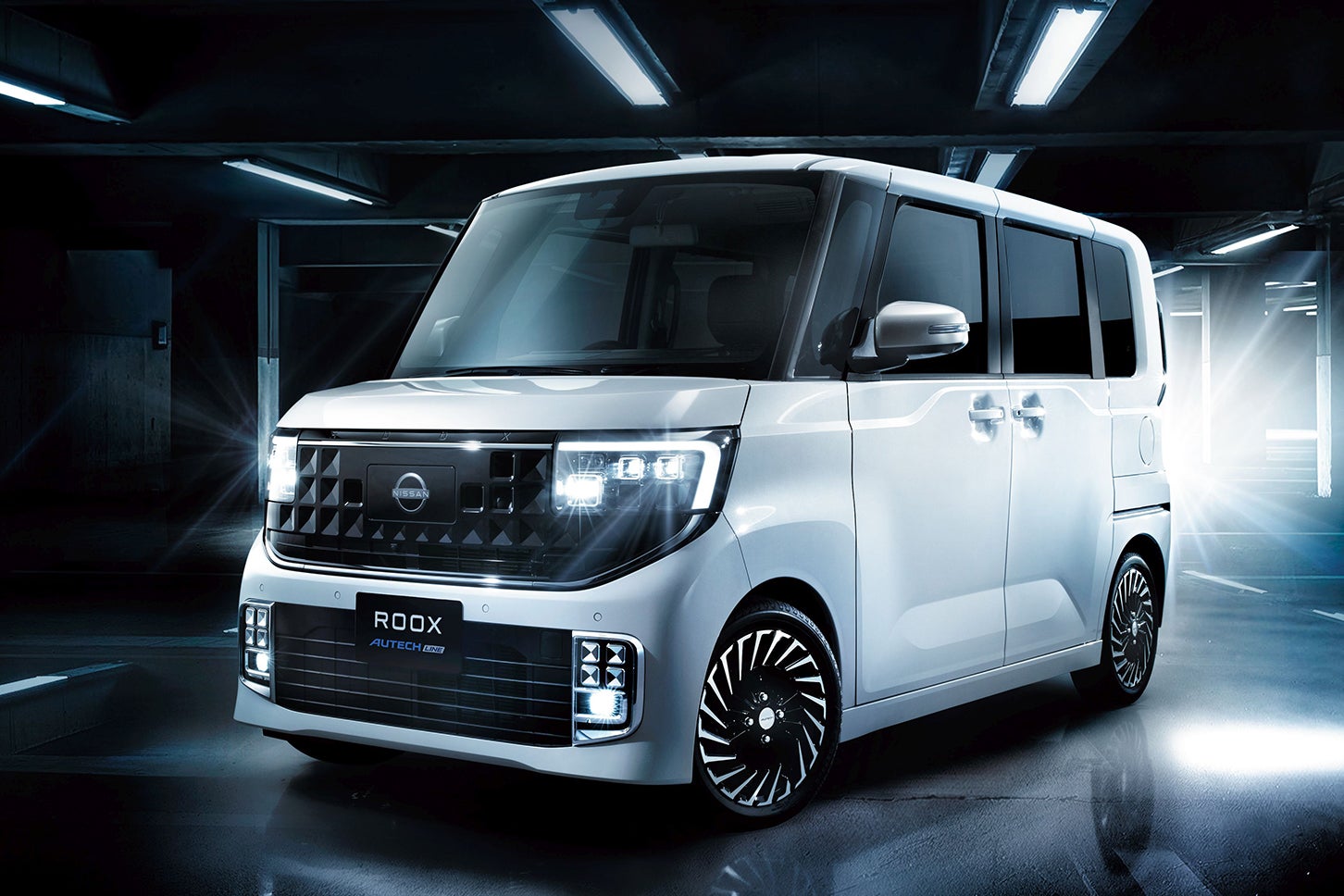 日産ルークス「AUTECH LINE」