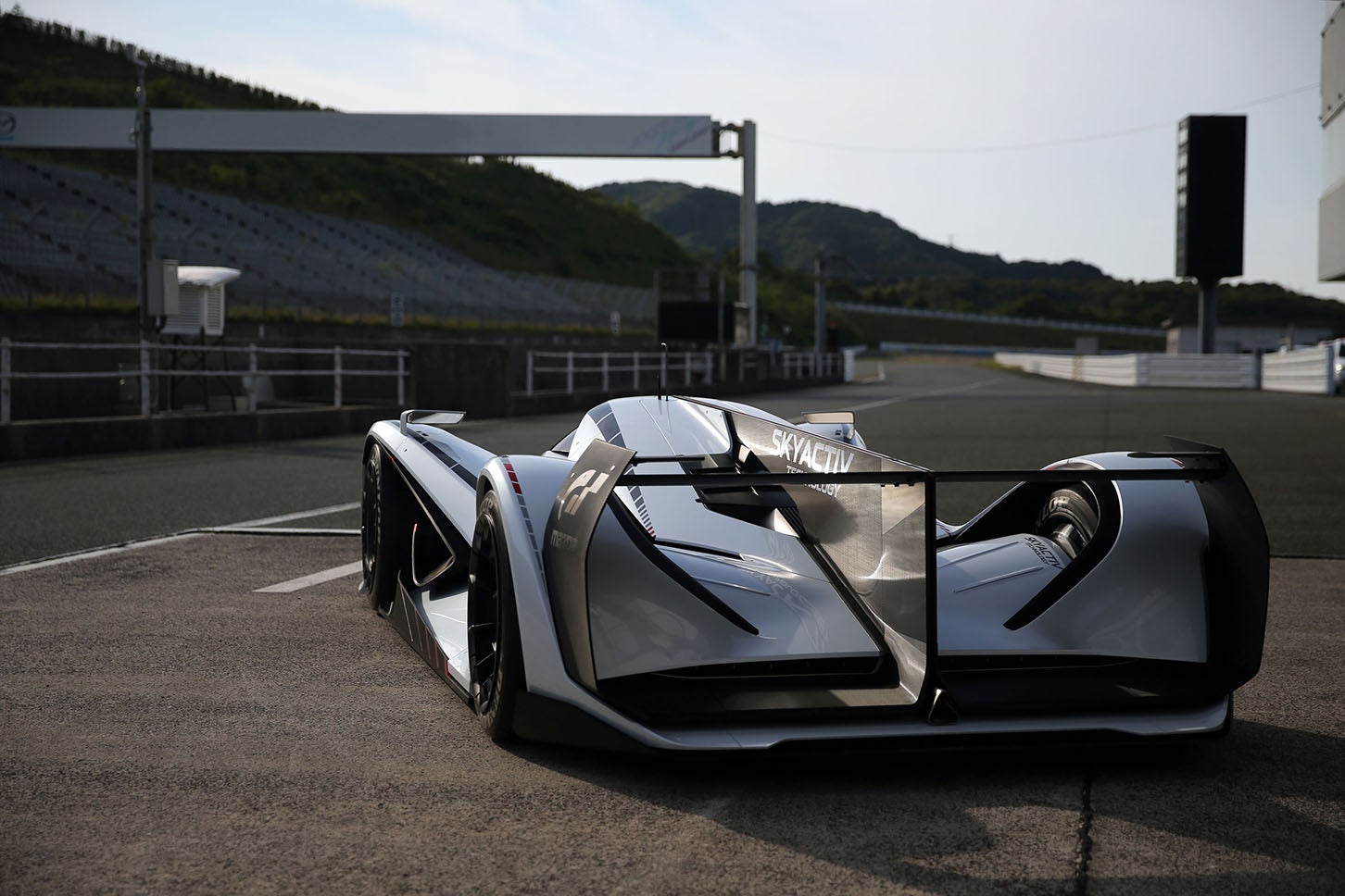 マツダ LM55 ビジョン グランツーリスモ（フルスケールモデル）