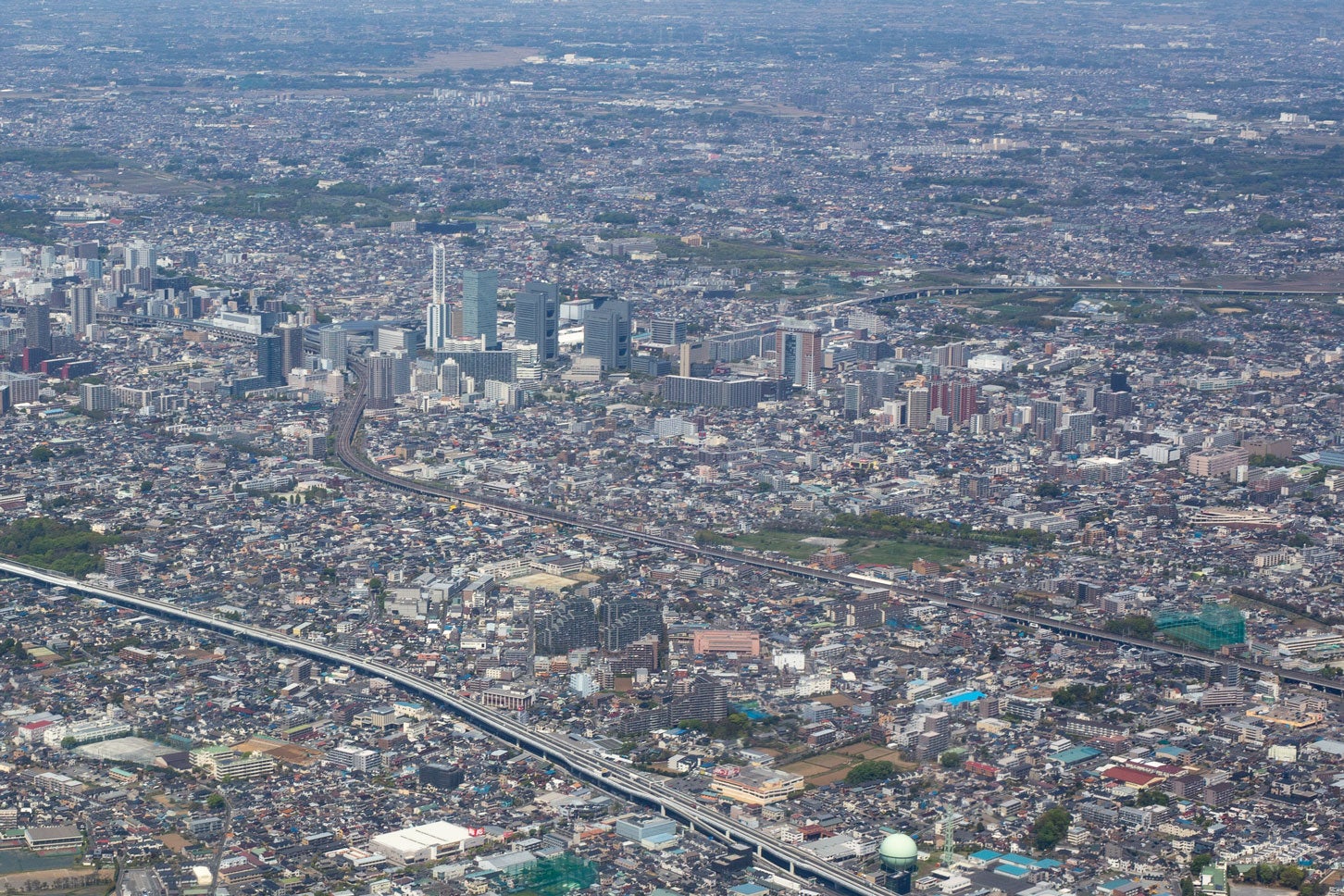 さいたま新都心の空撮写真。(c)northsan – stock.adobe.com