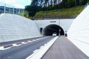 富士吉田市内で2015年に開通した、国道137号「吉田河口湖バイパス」。