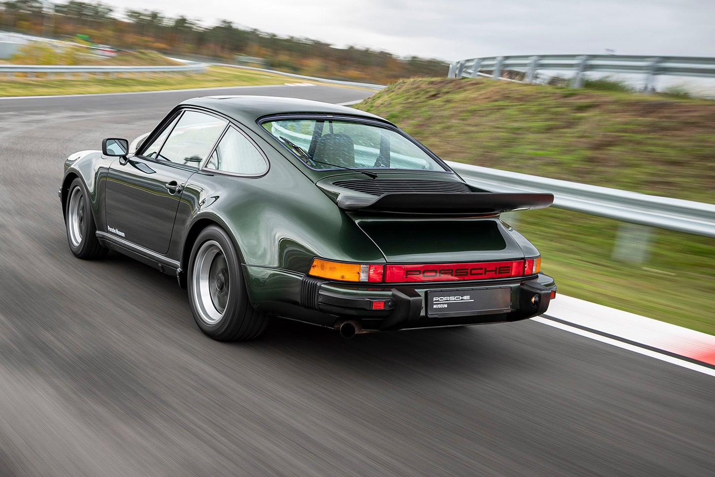 ポルシェ911ターボ3.0（930型）｜Porsche 911 Turbo 3.0（Type 930）