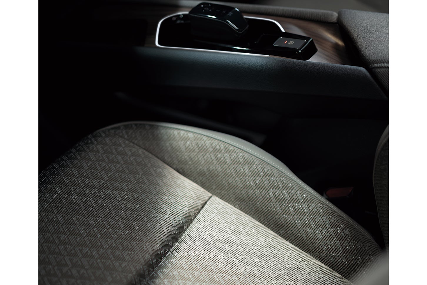 日産ノート オーラ｜Nissan Note Aura
