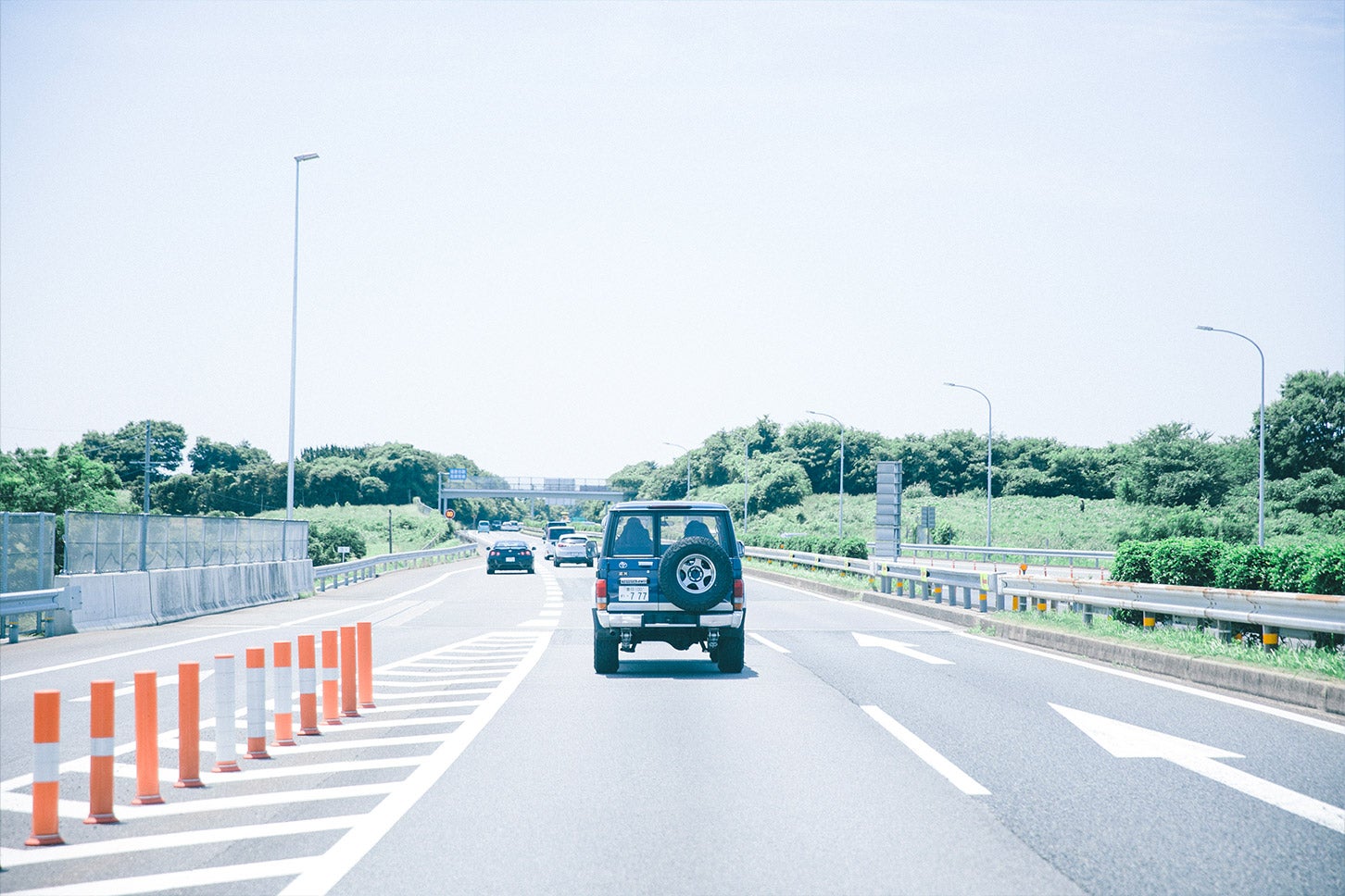 知多半島道路に向かって、名古屋高速をのんびり南下。ただし悠々と走っているのは250（笑）。