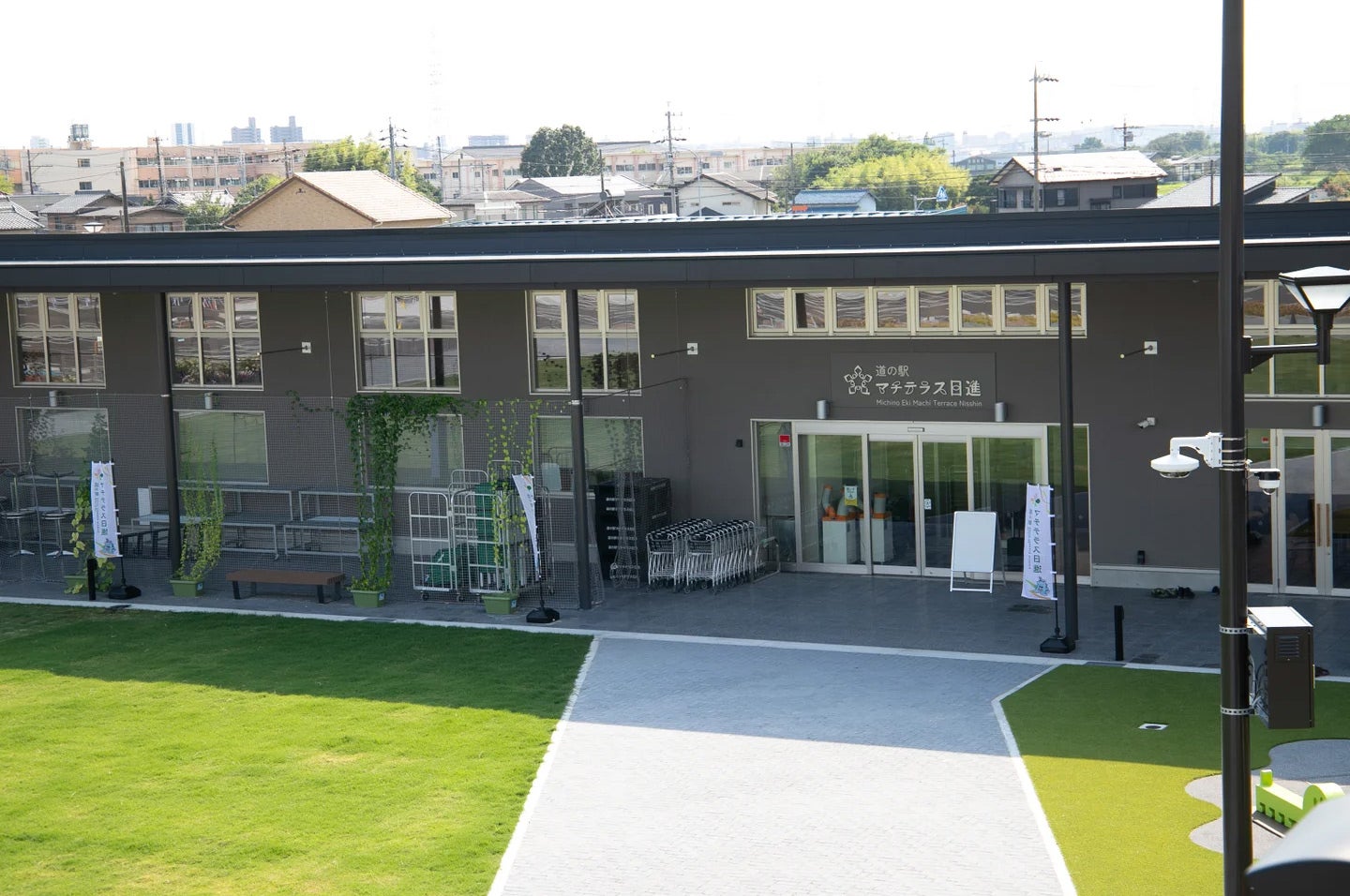 マチテラス日進 正面玄関です。