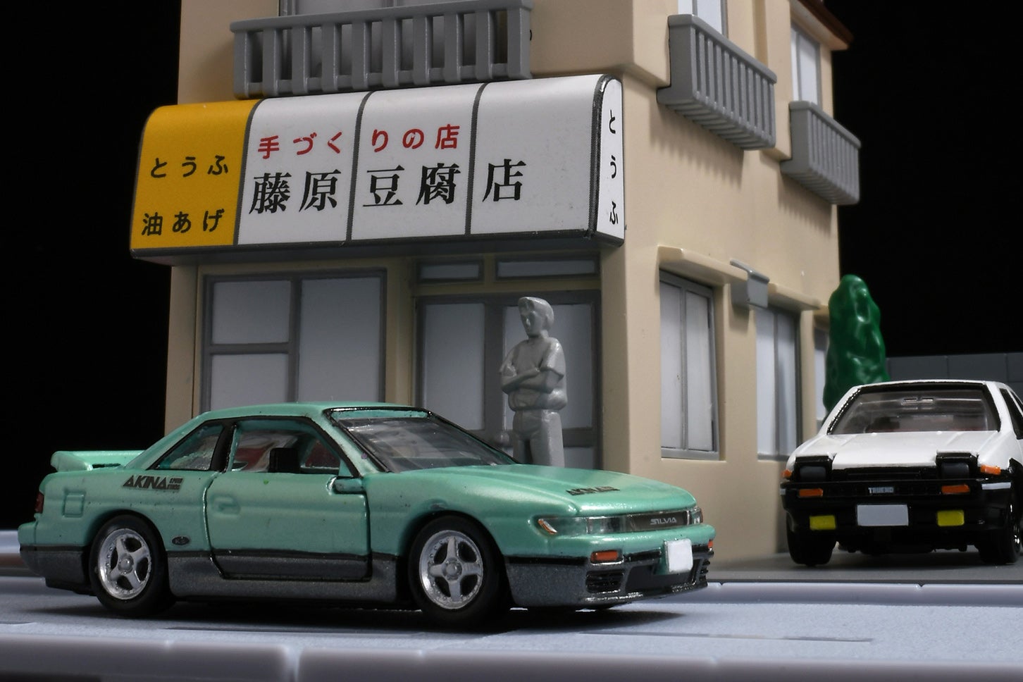 別売り可能 ミニカースポーツカー12台セット 透明ケース付き