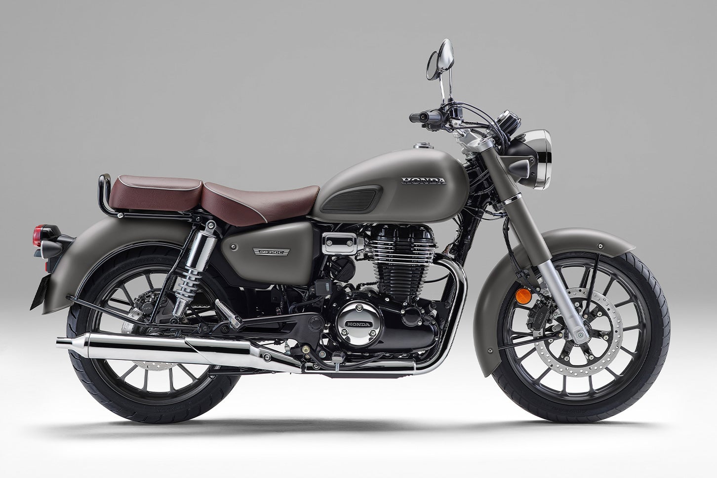 GB350 Cの新色「マットビュレットシルバー」